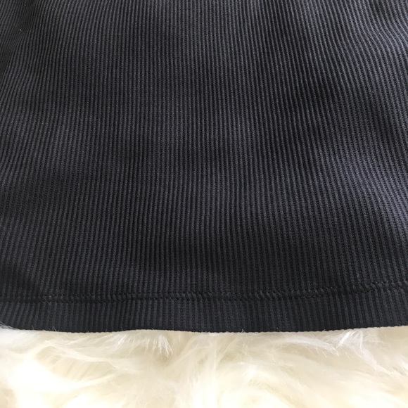 Zara | Ribbed Textured Black Tank - Picture 4 of 5